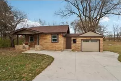 302  Eagle Lake Ave, Mukwonago, WI 53149 - Photo 1