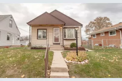 3018 E Cudahy Ave, Saint Francis, WI 53235 - Photo 1