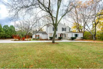 101 E Clovernook Ln, Glendale, WI 53217 - Photo 1