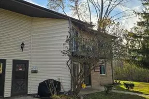 W170N11497 Armada Dr, Germantown, WI 53022 - Photo 1