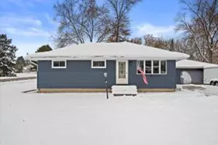 8212 W High St, Franklin, WI 53132 - Photo 1
