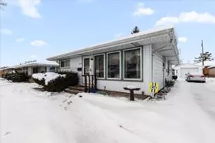 6606 W Dodge Pl, Milwaukee, WI 53220 - Photo 1