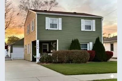 1524  Orchard St, Racine, WI 53405 - Photo 1