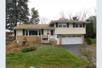 618  Lee Ct, Waukesha, WI 53186 - Photo 1