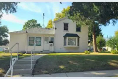 528  Sage St, Lake Geneva, WI 53147 - Photo 1