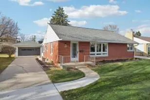 5405 N Lydell Ave, Glendale, WI 53217 - Photo 1