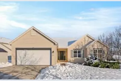 814  Chisholm Ln, Port Washington, WI 53074 - Photo 1