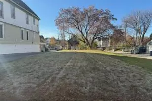 319 N 31st St, Milwaukee, WI 53208 - Photo 1