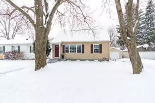 1714 30th St, La Crosse, WI 54601 - Photo 1