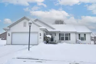 W205N17365 Spring Ridge Dr, Jackson, WI 53037 - Photo 1