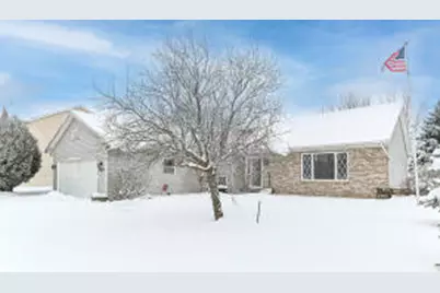 107  Prairie Dr, Walworth, WI 53184 - Photo 1