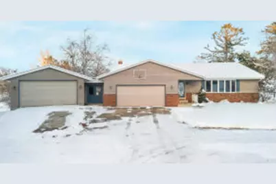 3155  Calumet Dr, Sheboygan, WI 53083 - Photo 1