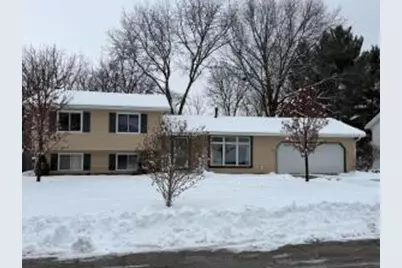 624  Lewis St, Burlington, WI 53105 - Photo 1