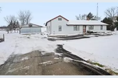 15910  County Line Rd, Racine, WI 53177 - Photo 1