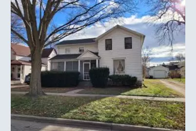 608 E Washington St, Delavan, WI 53115 - Photo 1