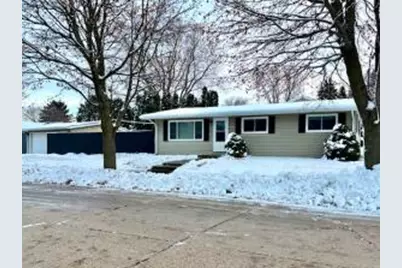 2921  Michigan Ave, Sheboygan, WI 53081 - Photo 1