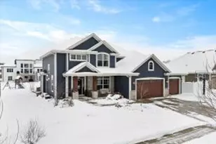 W47N849 Bobolink Ave, Cedarburg, WI 53012 - Photo 1