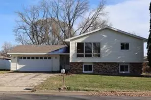 110 Lakeview Ct, Tomah, WI 54660 - Photo 1