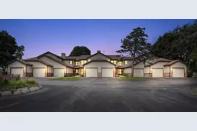 8127 S Legend Dr, Franklin, WI 53132 - Photo 1