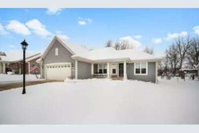 W207N17371  Parkview Dr, Jackson, WI 53037 - Photo 1