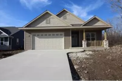 522  Calvin Ln, Racine, WI 53406 - Photo 1