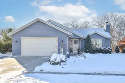 W213N16501  Glen Brooke Dr, Jackson, WI 53037 - Photo 1