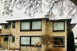 3018 W Ruskin St, Milwaukee, WI 53215 - Photo 1