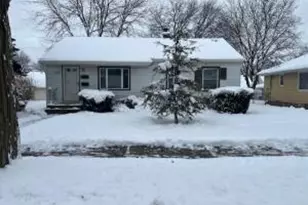 3621 N 97th Pl, Milwaukee, WI 53222 - Photo 1