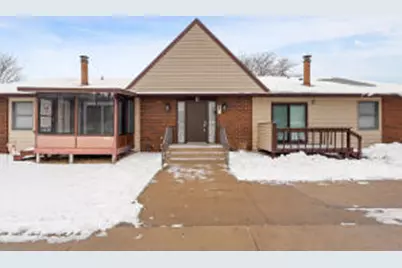 730  10th Ave, Onalaska, WI 54650 - Photo 1