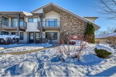 W176N9734  Riversbend Cir, Germantown, WI 53022 - Photo 1