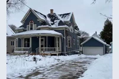 441  Hawthorn St, Burlington, WI 53105 - Photo 1