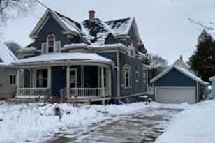 441 Hawthorn St, Burlington, WI 53105 - Photo 1