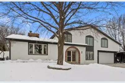 8100 W Imperial Dr, Franklin, WI 53132 - Photo 1