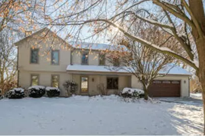 W281N7030  Huntington Ct, Merton, WI 53029 - Photo 1