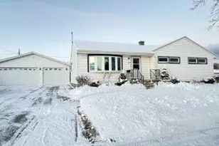 1716 George St, Manitowoc, WI 54220 - Photo 1