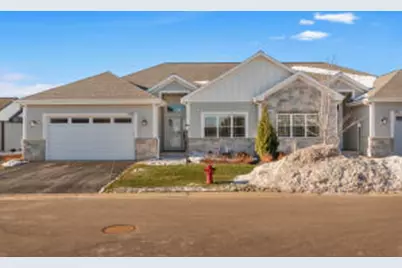 7908 E Stone Ridge Dr, Lannon, WI 53046 - Photo 1