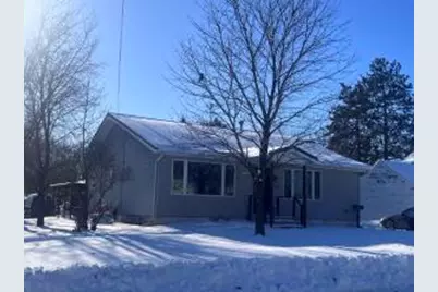 626 W 1st St, Shawano, WI 54166 - Photo 1