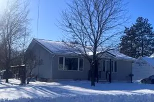 626 W 1st St, Shawano, WI 54166 - Photo 1