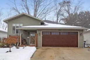 1806 Patricia Ln, Waukesha, WI 53188 - Photo 1