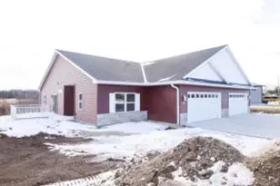 1322 Kettle Dr, Kewaskum, WI 53040 - Photo 1