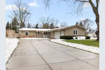 5375 S Allenwood Ln, Hales Corners, WI 53130 - Photo 1