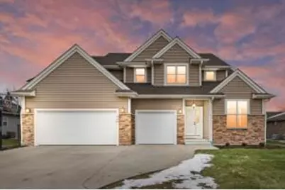 609  Calvin Ln, Racine, WI 53406 - Photo 1