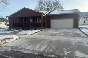 1223 9th St, La Crosse, WI 54601 - Photo 1