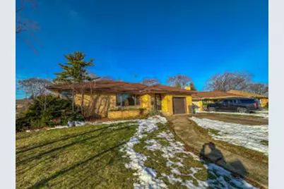 5659 S Quality Ave, Cudahy, WI 53110 - Photo 1