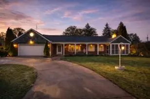 7245 N Seneca Ave, Glendale, WI 53217 - Photo 1