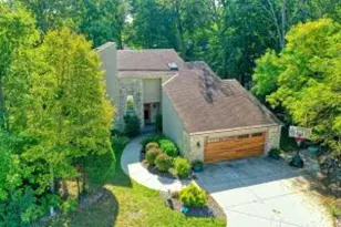 4135 S Carnaby Ct, New Berlin, WI 53151 - Photo 1