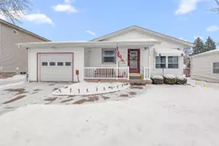 279 Bischoff St, Fond du Lac, WI 54935 - Photo 1