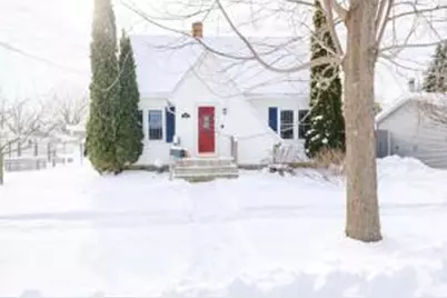 1513 E Harriet St, Appleton, WI 54915 - Photo 1