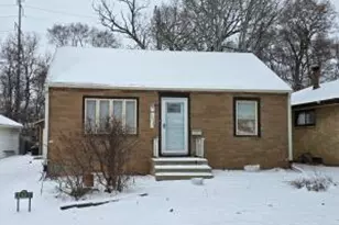 10700 W Manor Park Dr, West Allis, WI 53227 - Photo 1