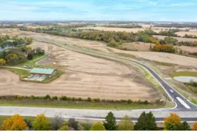 680  Beere Ln, Racine, WI 53105 - Photo 1